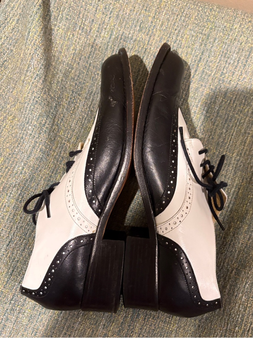Kenneth Cole Two-Tone Wingtip Oxford Flats in Blue and White - Picture 8 of 10